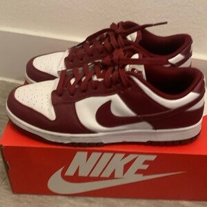 Nike Dunk low retro 10.5 Team Red